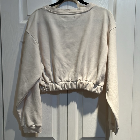 ❤️SOLD❤️Oak + Fort White Cropped Sweatshirt - Picture 4 of 8